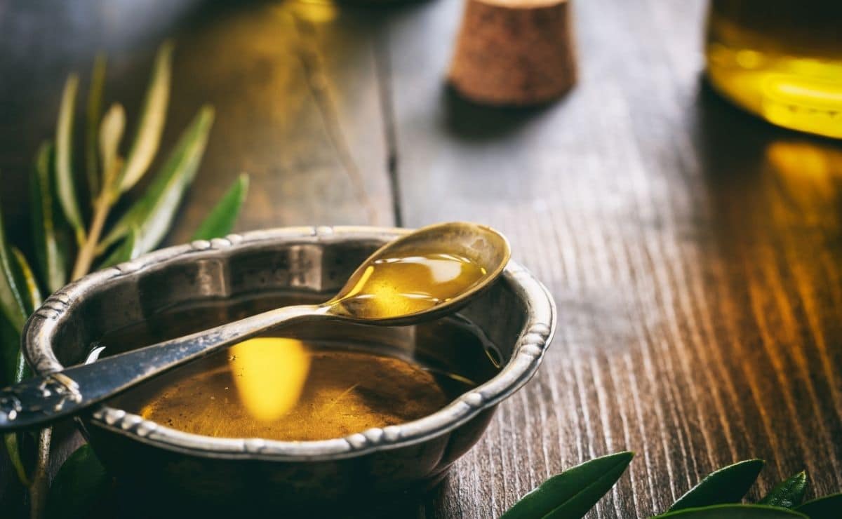 Aceite de oliva para eliminar las canas