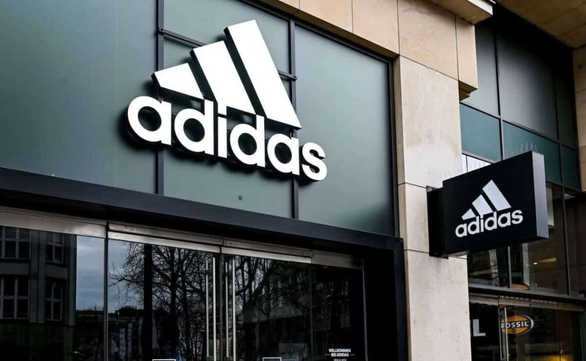 La chaqueta Adicolor de Adidas ahora rebajada más de 30 euros en el outlet