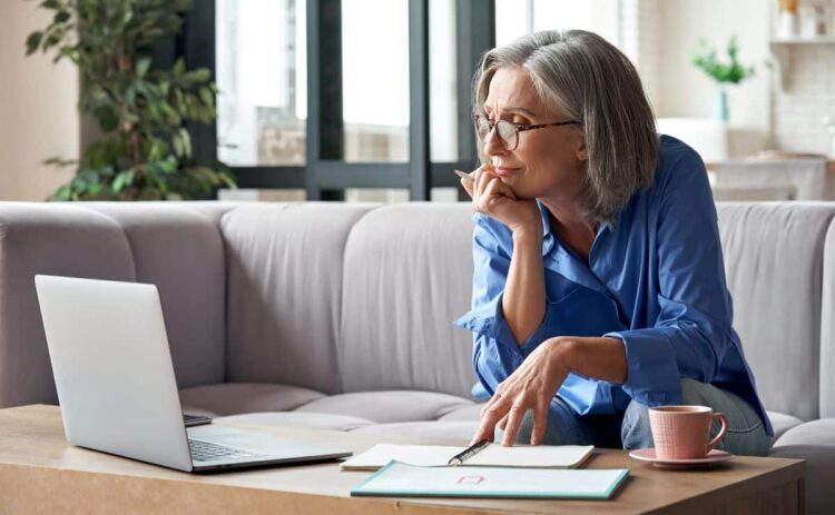 adulto jubilación pensión ayuda prestación actividad profesional