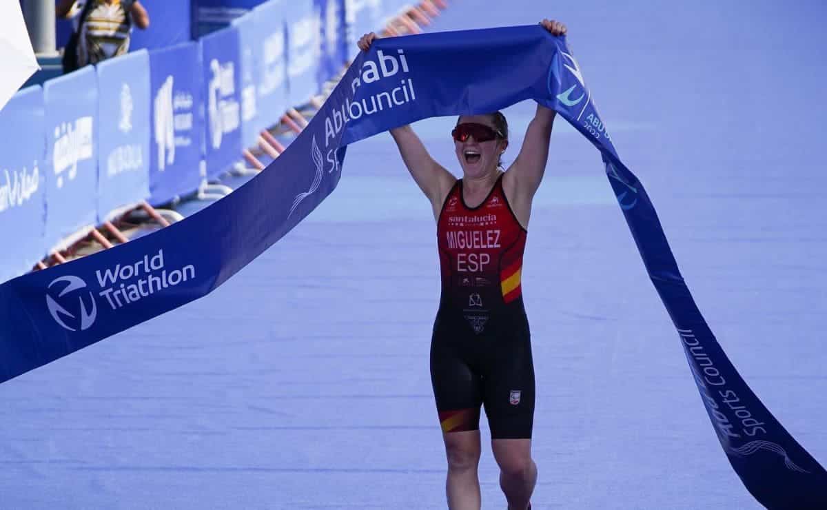 Andrea Miguélez consigue el oro en el Mundial de Triatlón de Abu Dabi