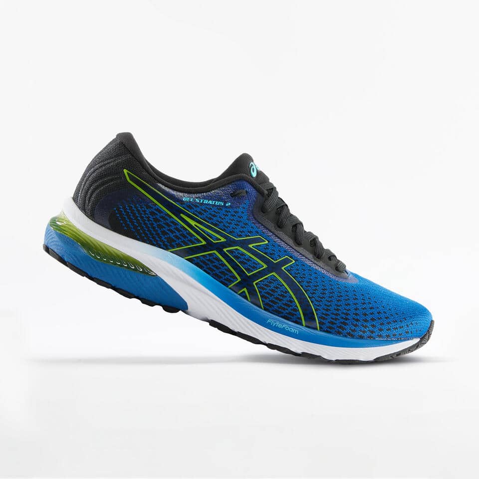 Decathlon liquida las zapatillas Asics para runners que puedes conseguir  con un 30% extra