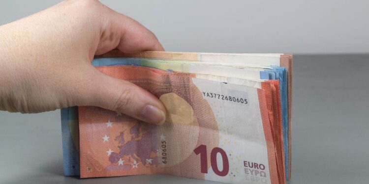 Así puedes aumentar tu pensión de la Seguridad Social hasta los 12.000 euros