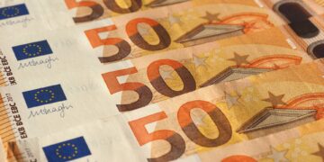 El Gobierno aumenta la cuantía de las prestaciones de la Ley de Dependencia