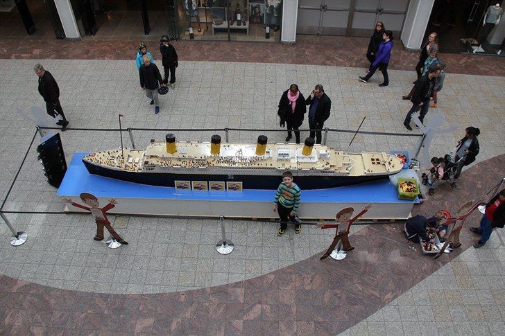 El niño con autismo que construyó la maqueta del Titanic más grande del mundo