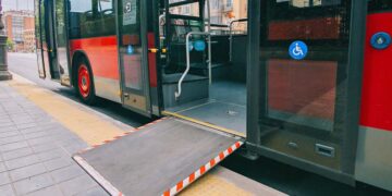 autobus bus accesible accesibilidad rampa