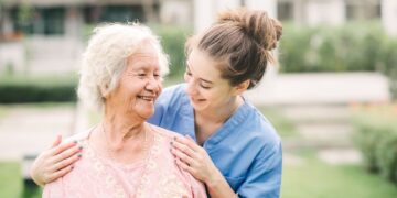 Usuario de la prestación económica para la adquisición de un servicio en Andalucía de dependencia