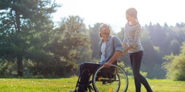 Persona en silla de ruedas - grado discapacidad