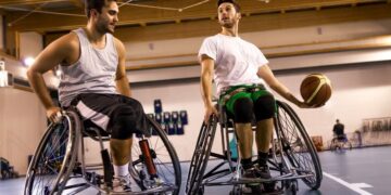 baloncesto en silla de ruedas discapacidad