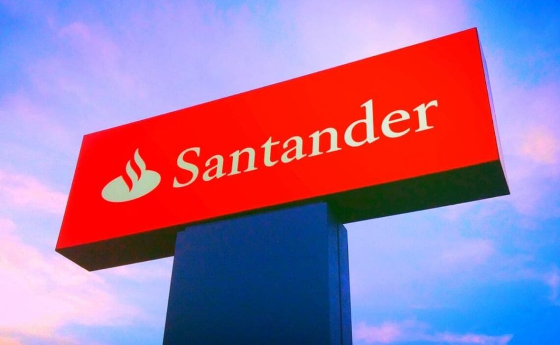 Banco Santander regala 150 euros por domiciliar la nómina y sin comisiones