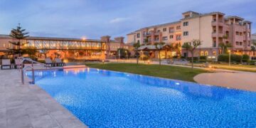 Piscina del Hotel Barceló Punta Umbría Mar Carrefour Viajes