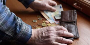 BBVA va entrega 150 euros a las personas que lleven su nómina al banco