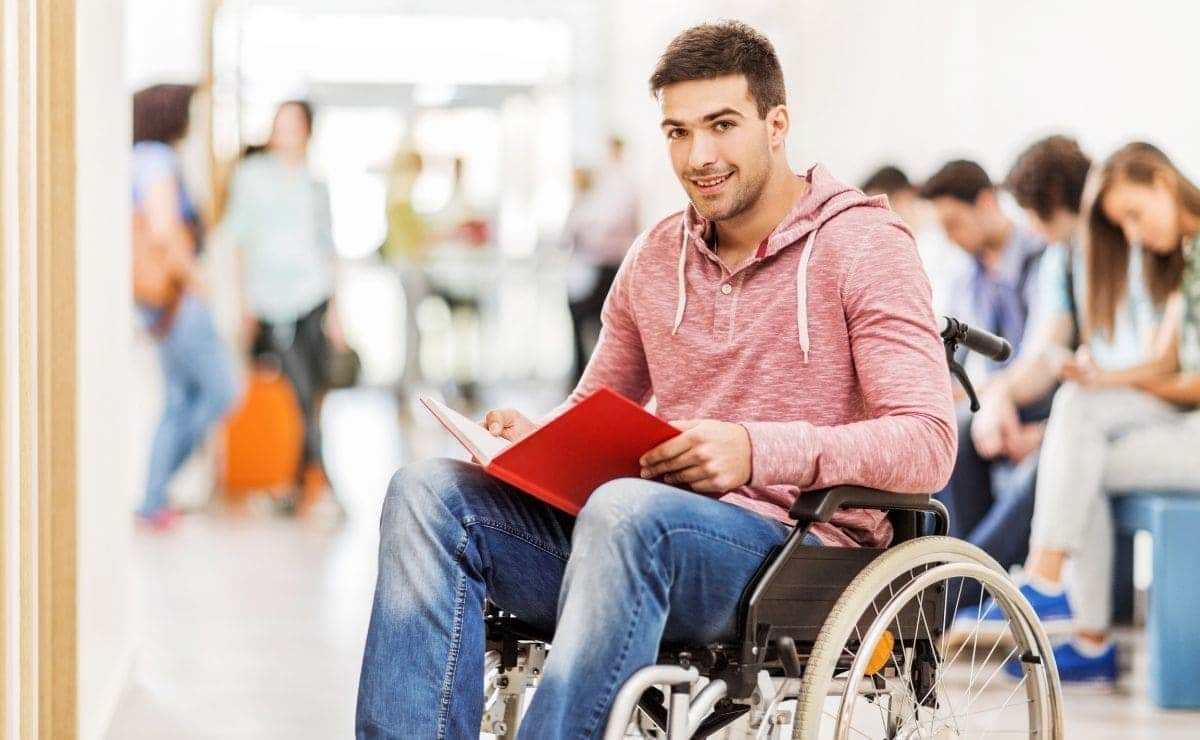 becas ayudas estudiantes con discapacidad Fundacion ONCE Oportunidad al talento