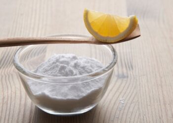 Efectos de tomar agua con bicarbonato y limón