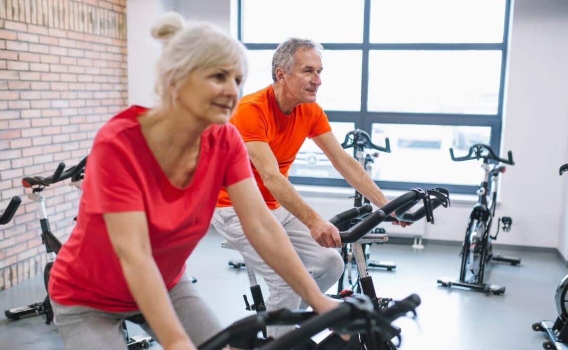 beneficios deporte mayores ejercicio físico entrenamiento compañía circulación