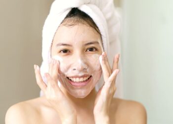 Mascarilla con leche para las manchas de la piel