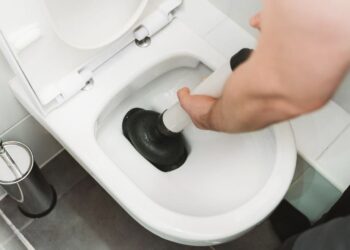 Así puedes limpiar y desatascar las tuberías con bicarbonato