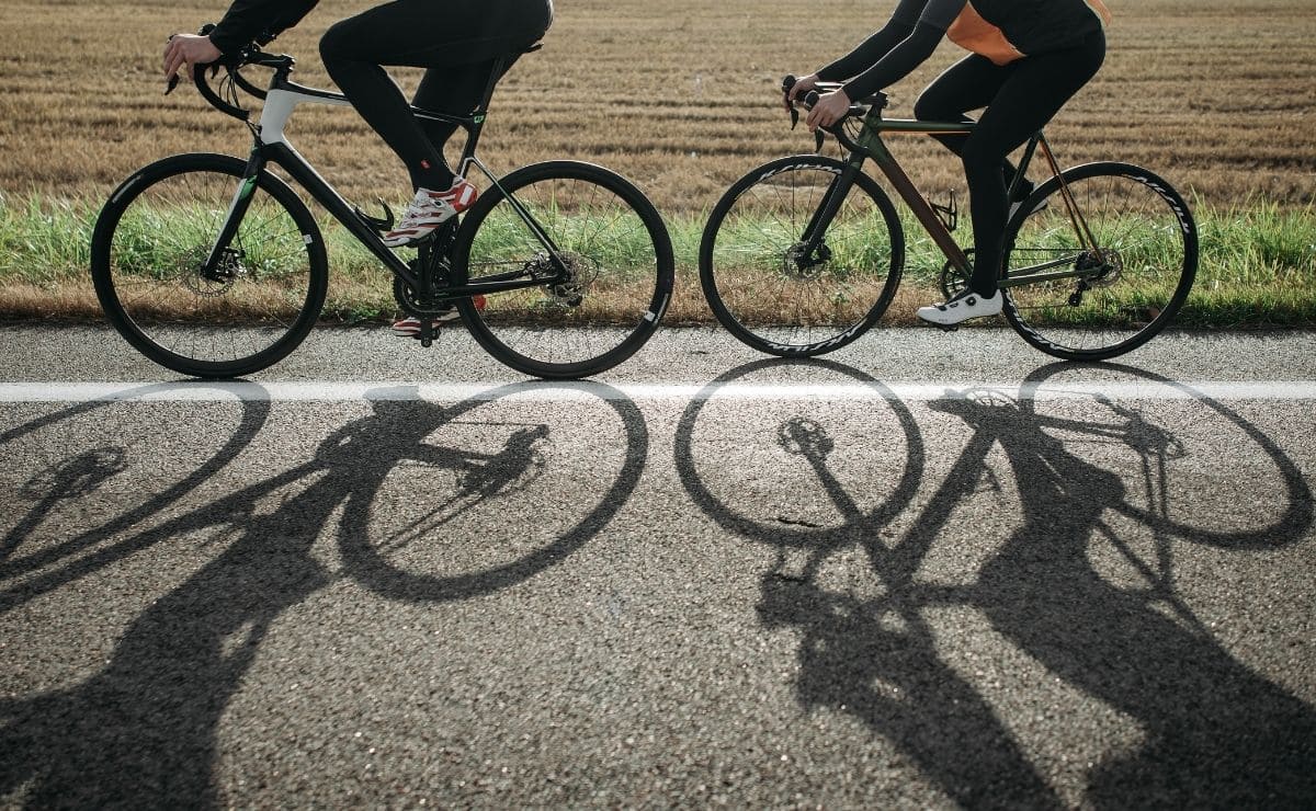 Montar en bici es el mejor ejercicio físico para la artrosis de rodilla