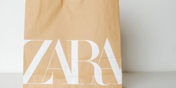 El mono de verano más elegante de Zara