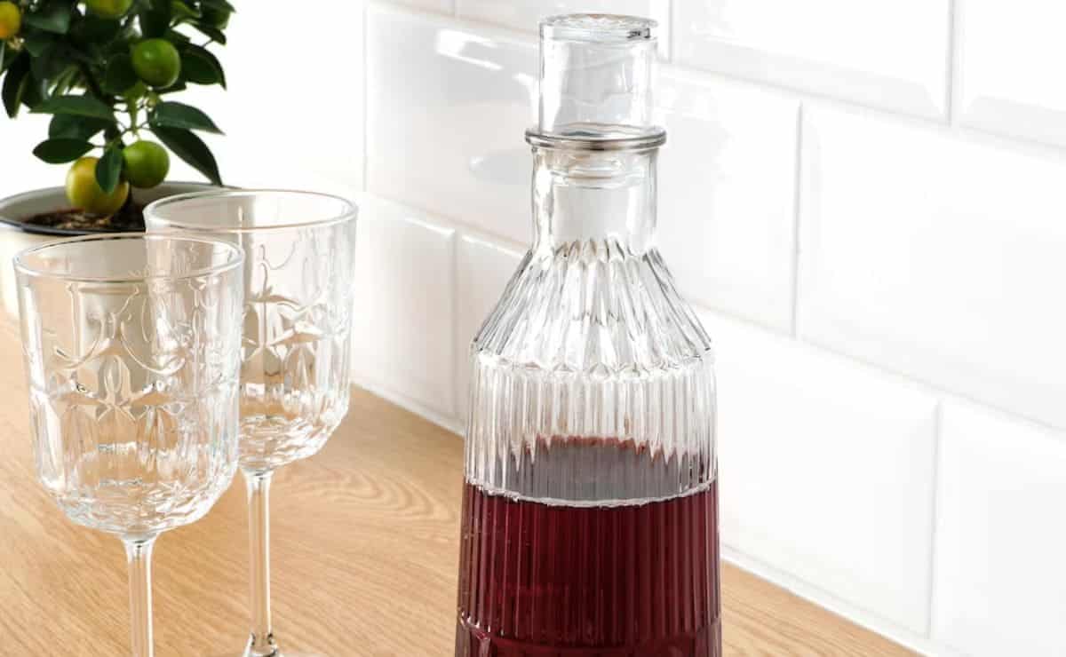 Botella de vidrio de Ikea