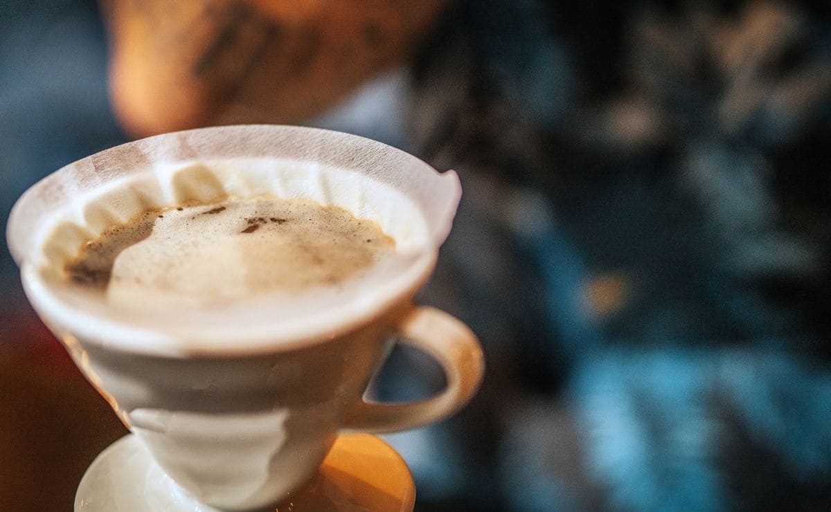 Preparar café con filtro de papel es la mejor forma para evitar la subida del colesterol