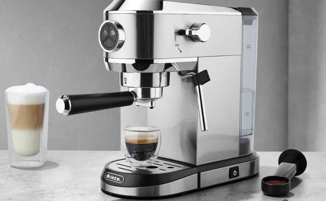 Cafetera espresso con diseño moderno de Lidl