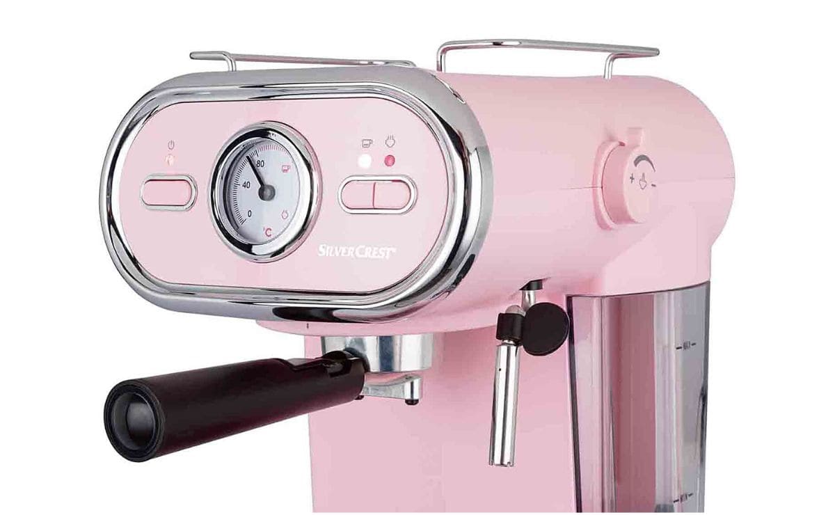 Esta cafetera espresso retro color rosa es top ventas en Lidl