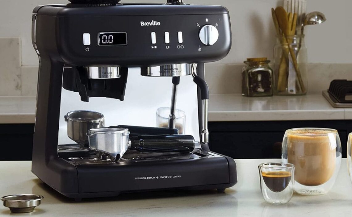 La cafetera espresso rebajada en Amazon para preparar café profesional en casa