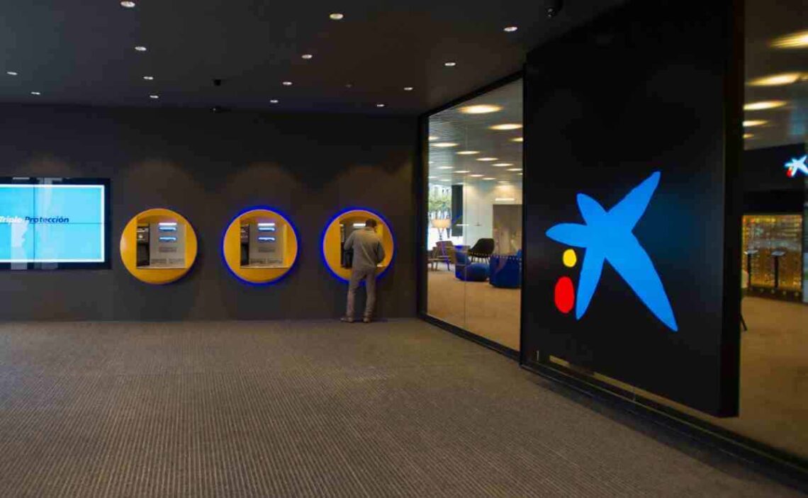 Caixabank pensión banco entidad financiera bancario