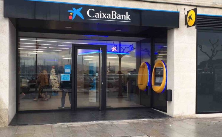 banco entidad bancaria fraude dinero privacidad caixabank