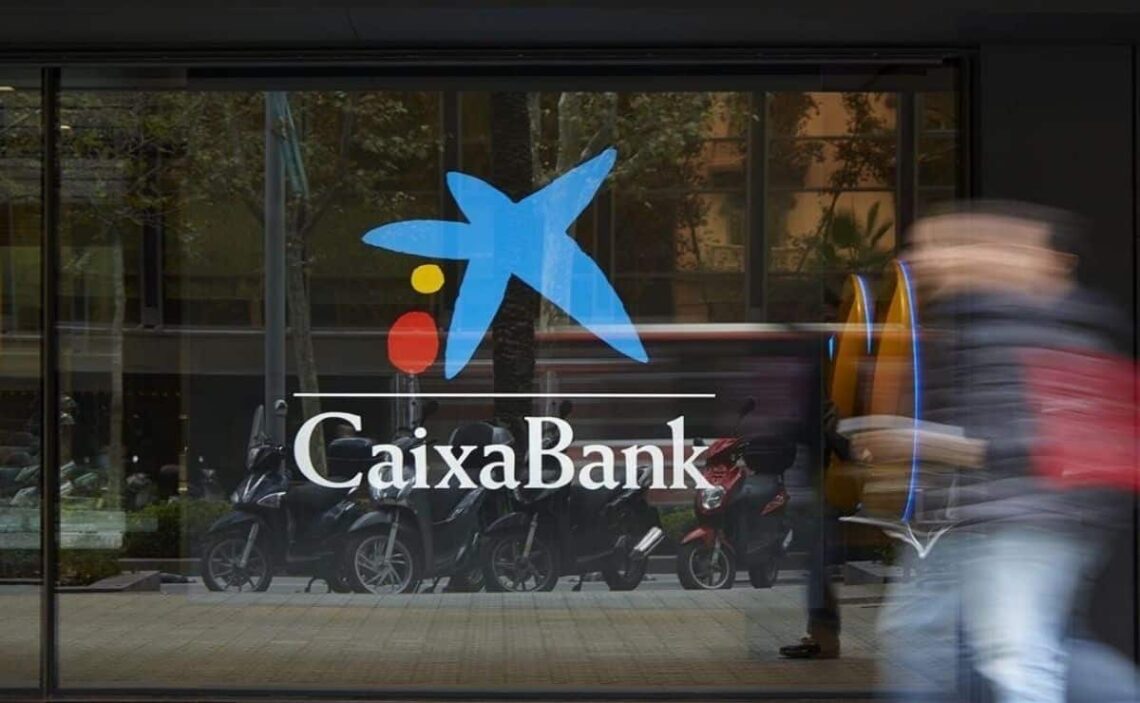 Caixabank lanza un mensaje importante para los clientes con hipoteca variable