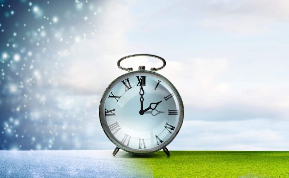 ¿Cuándo se cambia el horario de verano de 2022 y por qué?