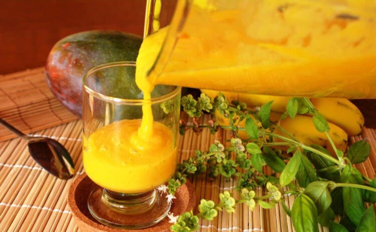 cansancio fatiga batido jugo fruta dieta descanso mango espinacas