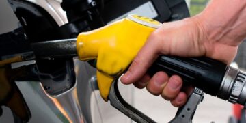 La OCU alerta de como va a afectar a nuestras vidas la subida del carburante