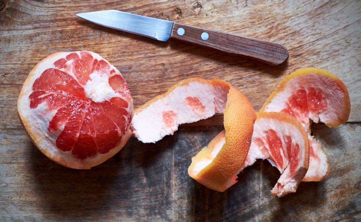 Los grandes beneficios para la salud de tomar té de cáscara de pomelo