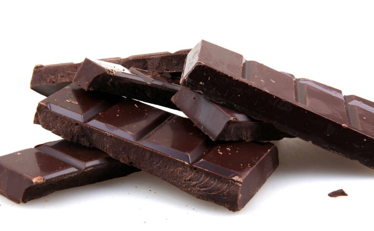 chocolate negro alimento sangre azúcar presión sanguínea arterial circulación