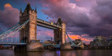Puente de la Torre situado en Londres