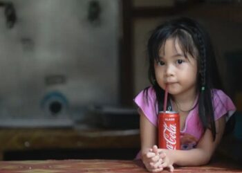 La cafeína afecta gravemente a la salud de los niños