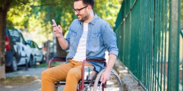 La Comunidad de Madrid crea una aplicación para llevar la tarjeta acreditativa de discapacidad en los dispositivos móviles