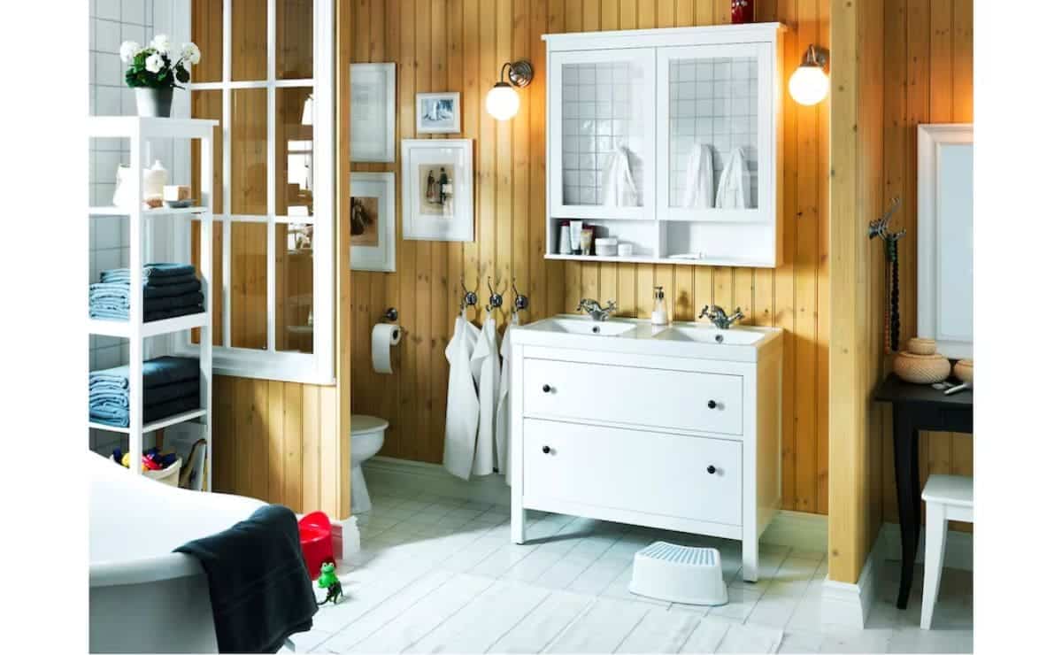 El armario con lavabo de IKEA tradicional más original para tu baño