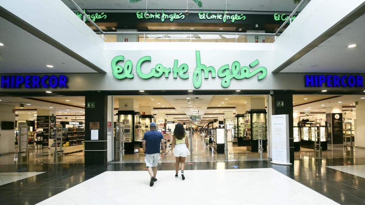 Exterior de una tienda El Corte Inglés