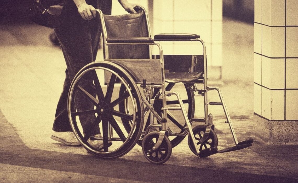 dependencia silla de ruedas