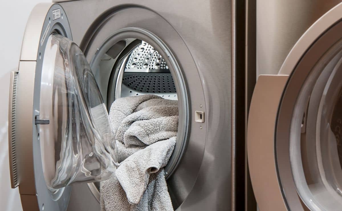 detergente limpieza hogar OCU precio valor marca quitamanchas lavadora