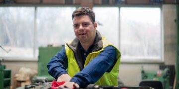 La Junta de Andalucía contrata a más de 2.800 personas con discapacidad