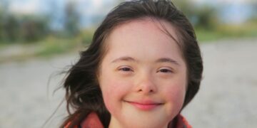 La Fundación Jérôme Lejune España premia a un matrimonio con cuatro hijos y dos de ellos con discapacidad intelectual