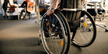 CERMI Andalucía exige en el Parlamento que se garantice la participación política de las personas con discapacidad
