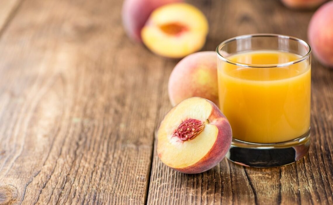 fruta durazno alimento beneficios salud organismo jugo presión