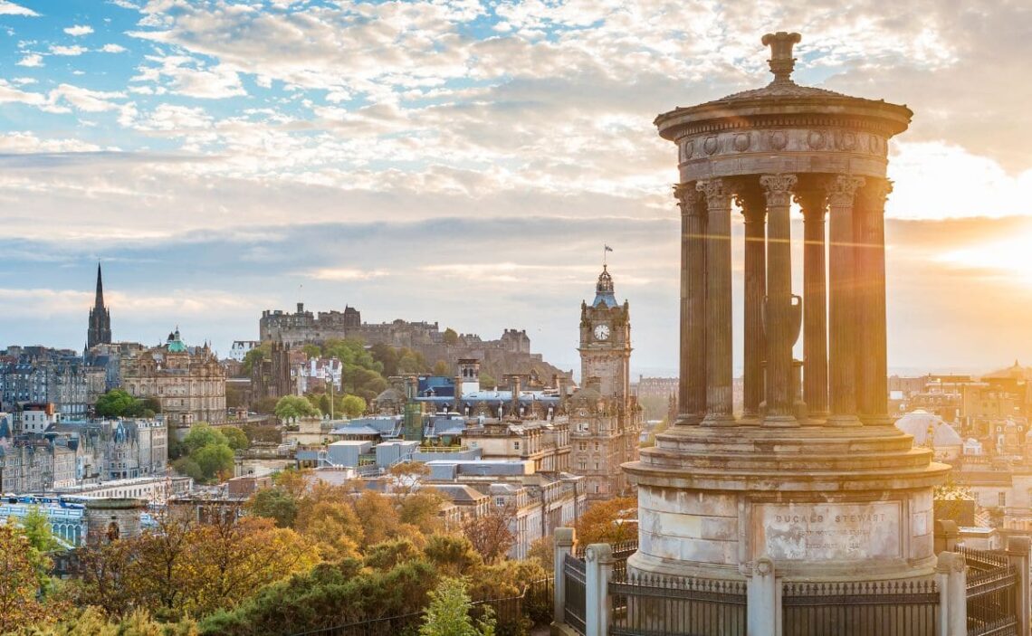 Edimburgo, en Escocia, es considerada como una de la ciudades más bellas del norte de Europa