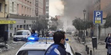 Explosión en parte de un edificio en la calle Toledo de Madrid - EUROPA PRESS