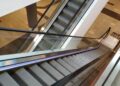 Te contamos como deben ser los andenes móviles y escaleras mecánicas en la nueva normativa de accesibilidad