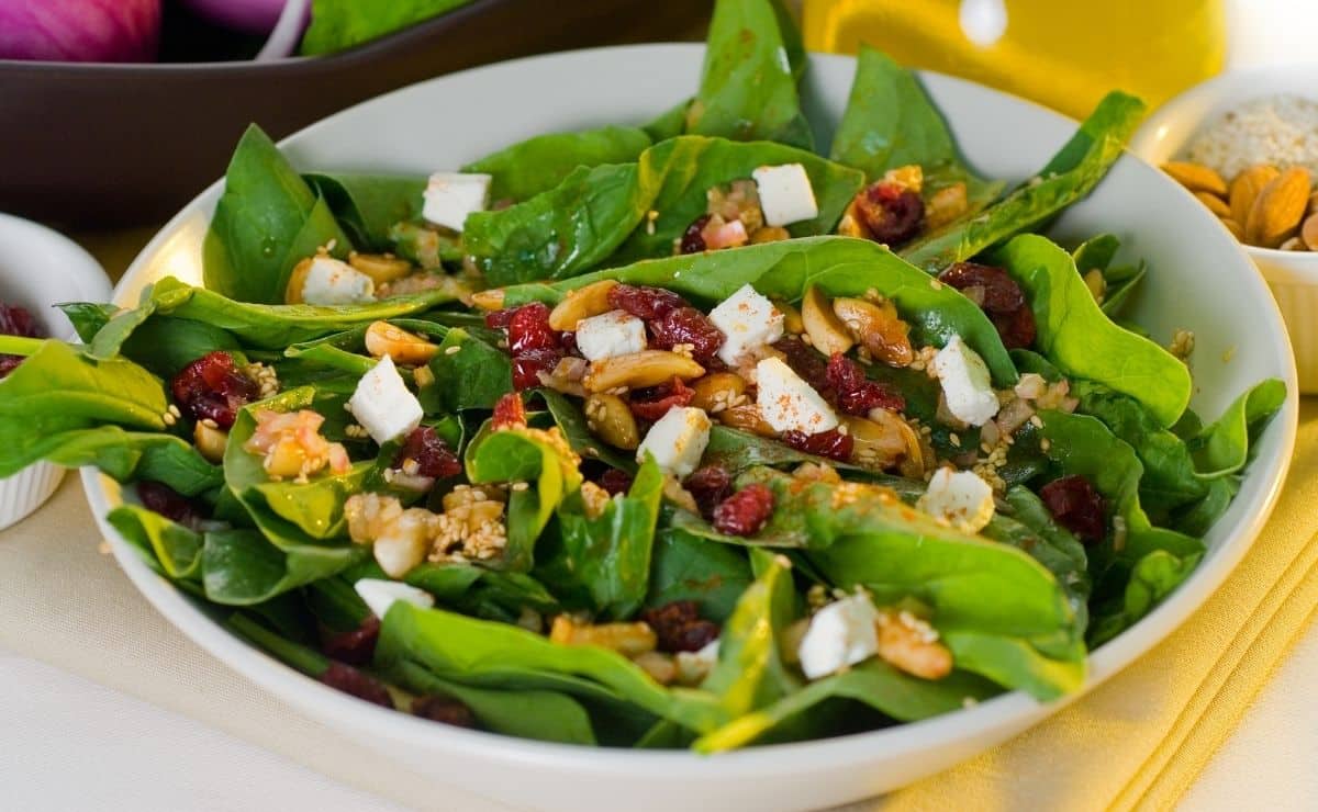 espinacas alimentos hortalizas comida dieta salud recetas platos